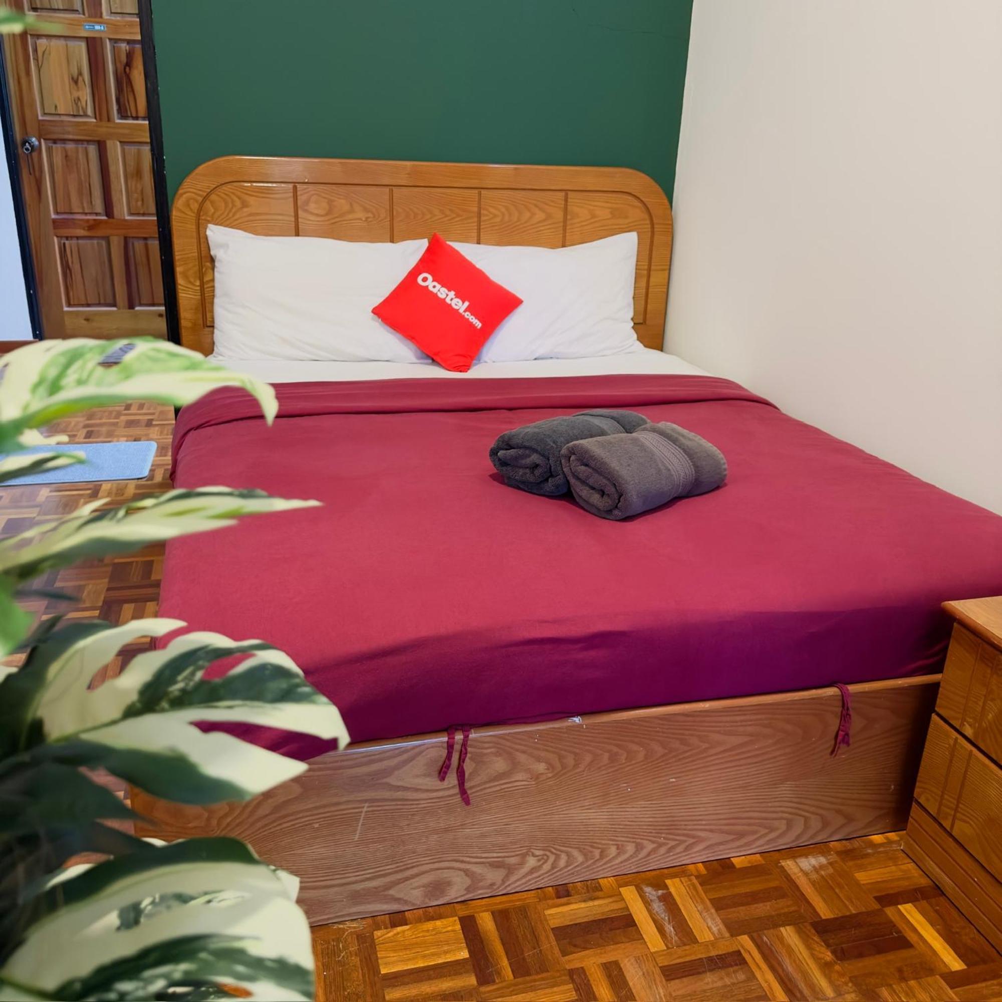 Отель 100 Oastel Coliving Танах-Рата Экстерьер фото